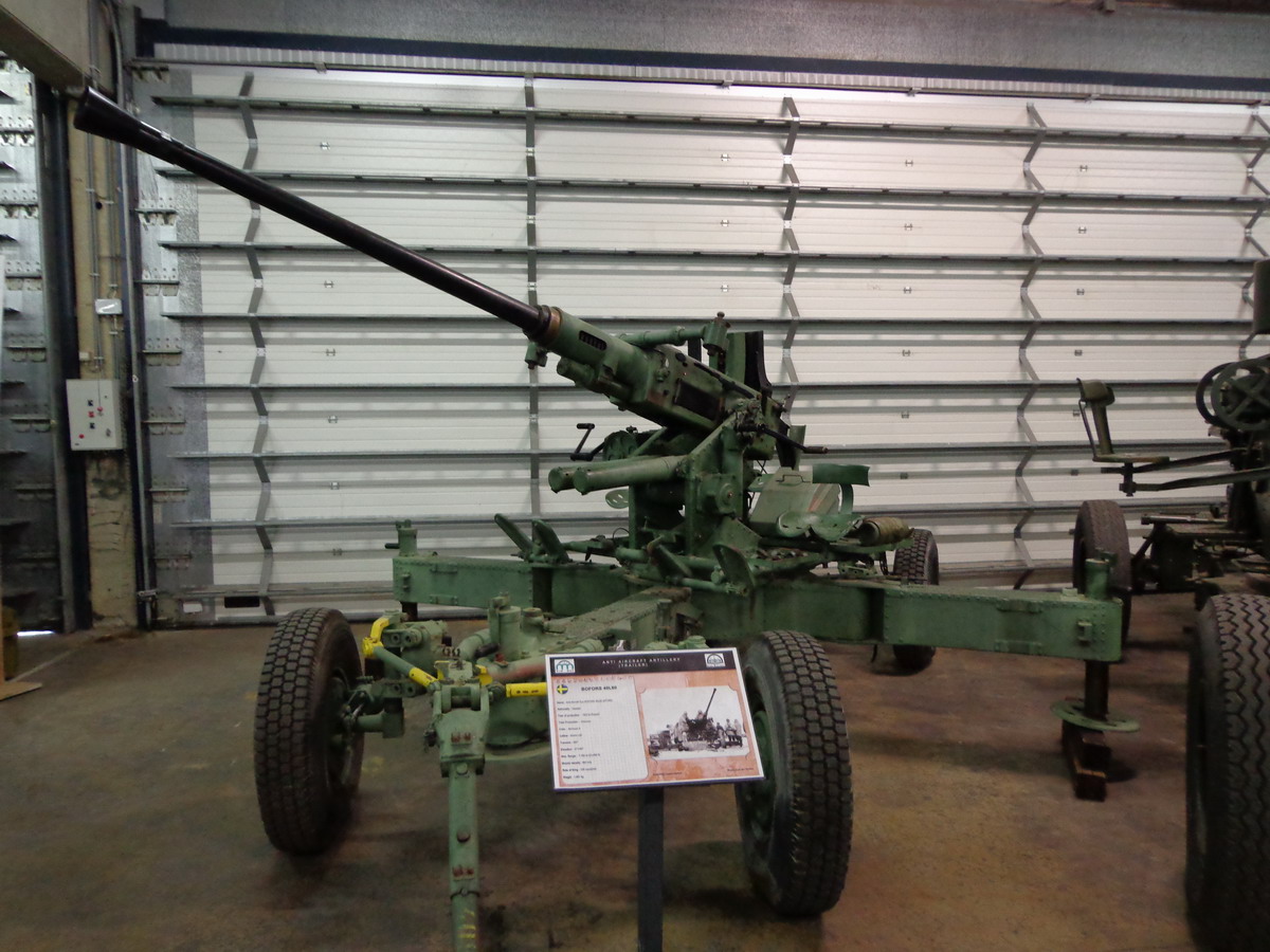 Bofors 40L60 AA gun (Barracks)
