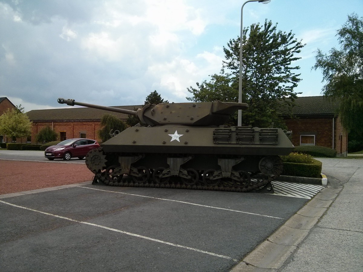 M10 Achilles (Barracks outside) 2